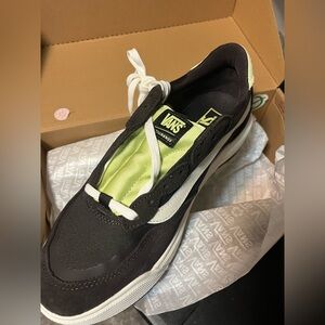 Vans BRAND NEW - MTE UltraRange 2.0 SE - size 10.5